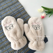 Load image into Gallery viewer, Cute Korean Style Student Cartoon Bear Cold Protection Fleece Thickened Cotton Plush Halter Winter Gloves