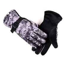 Load image into Gallery viewer, Winter Cotton Gloves Camouflage Men's Fleece-Lined Warm Cycling Outdoor 10 Yuan Model Men and Women