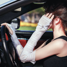 Load image into Gallery viewer, Ladies Bow Long Sleeves Outdoor Cycling Spring/Summer Sunscreen Lace Lace Half Finger Arm Sleeve Gloves