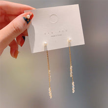 Load image into Gallery viewer, Personality elegant Prevent Allergy snowflake Fashion Stud Earrings High Quality exquisite Long Tassel Earrings Fashion Simple