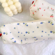 Load image into Gallery viewer, Pencil Case Fresh Style Pencil Bag Small Flowers Pencil Cases Cute Simple Pen Bag