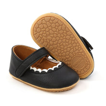 Load image into Gallery viewer, Soft Leather Baby Moccasins Shoes Newborn Rubber Sole Baby Shoes Floral Borders Toddler Shoes Baby Girls Anti-Slip Prewalker