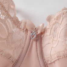 Load image into Gallery viewer, New Women Bras Ultra Thin Plus Size Bralette Sexy Lace Underwear Brassiere Adjustable CD Cup Bras