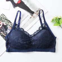 Load image into Gallery viewer, Women's Fashion Lace Flower Back Stretch Bra Seamless Push-up Bra Without Steel Ring Gather Thin Bra