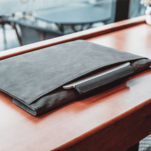 Load image into Gallery viewer, Portable Horizontal Laptop Liner Bag Laptop Waterproof Protective Cover Storage Bag for MateBook,Xiaomi,Asus,Huawei and Other