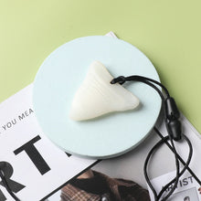 Load image into Gallery viewer, 1 Pack Sensory Chew Necklace Brick Chewy Kids Silicone Triangle Fangs Toys, Silicone Teeth for Children with Autism
