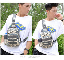 Load image into Gallery viewer, Men's Messenger bag sports camouflage shoulder bag
