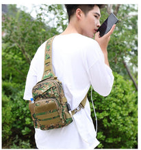 Load image into Gallery viewer, Men's Messenger bag sports camouflage shoulder bag
