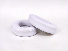 Load image into Gallery viewer, Suitable for Beats Studio2.0 Earphone Sleeves Ear Pads Ear Muffs Studio3.0 Earphone Sleeves Ear Pads Foam Cover
