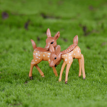 Load image into Gallery viewer, 2PCS Artificial Mini Sika Deer Giraffe Fairy Garden Miniatures Gnomes Moss Terrariums Resin Crafts Figurines Home Decoration
