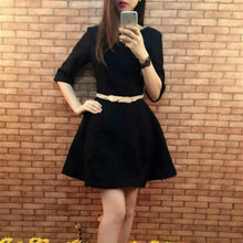 Load image into Gallery viewer, Vintage Women Belt Leaves Clasp Front Stretch Skinny Elastic Belt Waist Strap Gold
