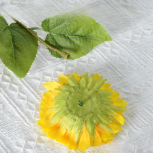 Load image into Gallery viewer, 5pcs/Set Simulation Sunflower European Latin Fake Flower Single SUNFLOWER Pastoral Style Bridal Bouquet Bunches
