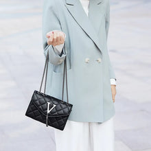 Load image into Gallery viewer, Black Luxury Handbags And Purse Women PU Leather Messenger Shoulder Bag Plaid Female Crossbody Bag Tassel Quilted
