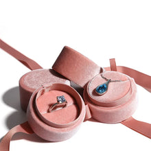 Load image into Gallery viewer, Delicate Handmade vintage velvet pendant necklace boxes gift box pink ribbon storage ring boxes jewelry packaging high-quality
