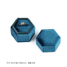 Load image into Gallery viewer, Delicate Handmade vintage velvet pendant necklace boxes gift box pink ribbon storage ring boxes jewelry packaging high-quality
