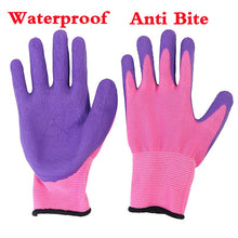 Load image into Gallery viewer, Kids Children Protective Gloves Durable Waterproof Garden Gloves Anti Bite Cut Collect Seashells Protector Planting Work Gadget
