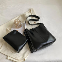 Load image into Gallery viewer, Retro Shoulder Tote Bag Set For Women Wide Strap Soft PU Leather Crossbody Bags With Small Purse Large Capacity Shoppers
