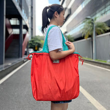 Load image into Gallery viewer, Medium Drawstring Bag Reusable Eco-friendly Tote Foldable Shopping Bag Travel Shoulder Bag Ladies Storage Bag
