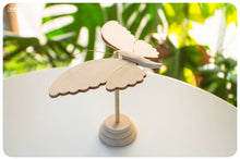 Load image into Gallery viewer, Retro Bamboo and Wood Products Balance Butterfly Ornament Home Decoration Desktop Living Room Decoration
