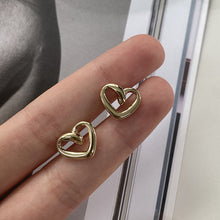 Load image into Gallery viewer, 5pcs/Set Metal Heart Hollow out Clothing Ornament Buttons

