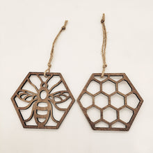 Load image into Gallery viewer, 4pcs/Set Honeycomb Bee Wooden Ornaments Creative Honeycomb Coaster Pendant Multi-Purpose Crafts
