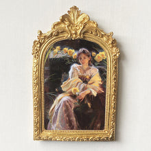 Load image into Gallery viewer, European Photo Frame Decoration Bedroom Decorative Photo Frame Golden Resin Photo Frame 6-Inch 7-Inch Wall Hanging Photo Frame
