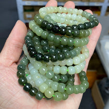 Load image into Gallery viewer, Natural Gradient Color Hetian Jade Old Beads Bracelet Ancient Style Single Circle Bracelet Ornament Gift

