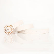 Load image into Gallery viewer, Fashion Trend round Pearl Pin Buckle Highlight Temperament Noble Belt
