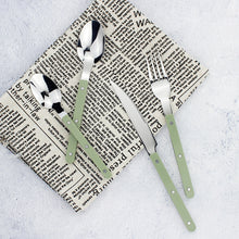 Load image into Gallery viewer, French Tableware Steak Knife and Fork Spoon Tea Spoon 4-Piece Set Western Food Knife, Fork and Spoon Suit
