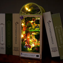 Load image into Gallery viewer, New Handmade DIY House Model Toy Creative Bookend Christmas Gift
