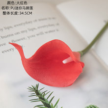 Load image into Gallery viewer, 10PCs Pu Mini Common Calla Artificial Flower Suitable for Wedding Bouquet Holder Decoration Artificial Flowers
