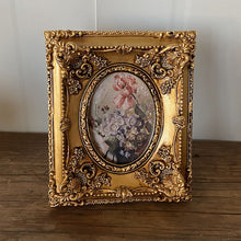 Load image into Gallery viewer, Embossed Vintage Gold Resin Photo Frame Creative Picture Frame Photo Frame Decoration
