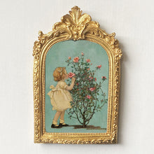 Load image into Gallery viewer, European Photo Frame Decoration Bedroom Decorative Photo Frame Golden Resin Photo Frame 6-Inch 7-Inch Wall Hanging Photo Frame
