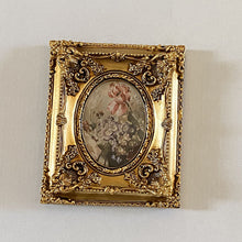 Load image into Gallery viewer, Embossed Vintage Gold Resin Photo Frame Creative Picture Frame Photo Frame Decoration
