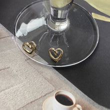 Load image into Gallery viewer, 5pcs/Set Metal Heart Hollow out Clothing Ornament Buttons
