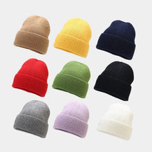 Load image into Gallery viewer, 1pc Unisex Autumn Winter Warm Beanie Hats,Solid Color Stretch Knitted Crochet Beanies Hat Caps,Suitable for Daily Wear,Outdoor
