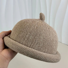 Load image into Gallery viewer, Fashion Solid Color Knitted Melon Skin Hats with Short Brim Keep Warm Knitted Hat Skull Cap Winter
