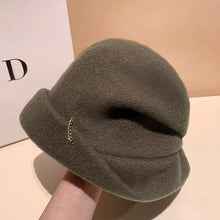 Load image into Gallery viewer, Women's Chain Decor Wool Slouchy Hat Autumn Winter Casual Warm Fisherman Cap Face Slimming Cold Weather Fashion Beanie Soft
