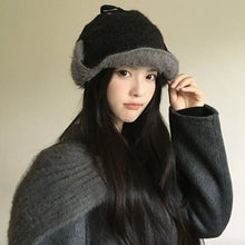 Load image into Gallery viewer, Fashion Bomber Hat Thicken Ear Protection Pilot Cap Solid Color Winter Warm Outdoor Cycling Hat
