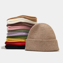 Load image into Gallery viewer, 1pc Unisex Autumn Winter Warm Beanie Hats,Solid Color Stretch Knitted Crochet Beanies Hat Caps,Suitable for Daily Wear,Outdoor
