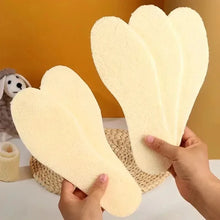 Load image into Gallery viewer, Insole Natural Lamb Fleece s Men Women Winter Keep Warm  Soft Wool Thicken pad Cashmere s Insert Thermal  Pads shoe pads
