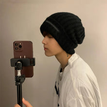 Load image into Gallery viewer, Fashionable Men's Autumn And Winter Knitted Hats Large Size Warm Cold Beanie Hat Loose Big Head Ware Knitting Hat For Men
