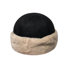 Load image into Gallery viewer, Cozy Versatile Winter Landlord Hats Retro Warm Melon Hat Thick Felt Hat Unisex
