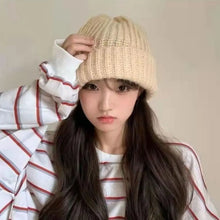 Load image into Gallery viewer, High Quality Multi Colors Knitted Beanies Solid Cute Woman/Men Female Beanie Caps Winter Autumn Hats Outdoor
