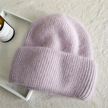 Load image into Gallery viewer, Men's and women's cold hats, winter hats, women's windproof pullover knitted hats, versatile and warm woolen hats
