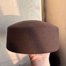 Load image into Gallery viewer, Retro Flight Attendant Ball Hat Women's 100% Wool Felt Beret Party Charming Hat Wedding Cocktail Party Medicine Box Hat
