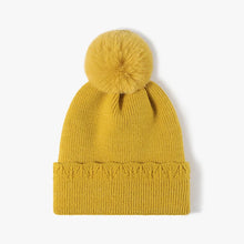 Load image into Gallery viewer, Winter Warm Fleece Womens Knitted Beanie Hat with Pom,outdoor Warm Skull Cap Skull Hat for Women,suitbale for Daliywear,skiing
