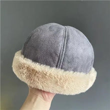 Load image into Gallery viewer, 1pc Mens Brimless Hat Winter Flannel Warm Rolled Cuff Docker Cap Fleece Harbour Beanie Hats Plush Landlord Hat for Cold Weather
