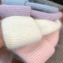 Load image into Gallery viewer, Men's and women's cold hats, winter hats, women's windproof pullover knitted hats, versatile and warm woolen hats
