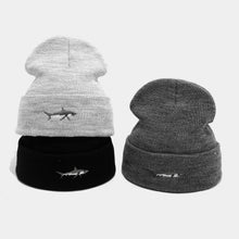 Load image into Gallery viewer, Brimless beanie men's and women's shark embroidered knitted hat autumn and winter outdoor fashionable hip-hop pullover hat
